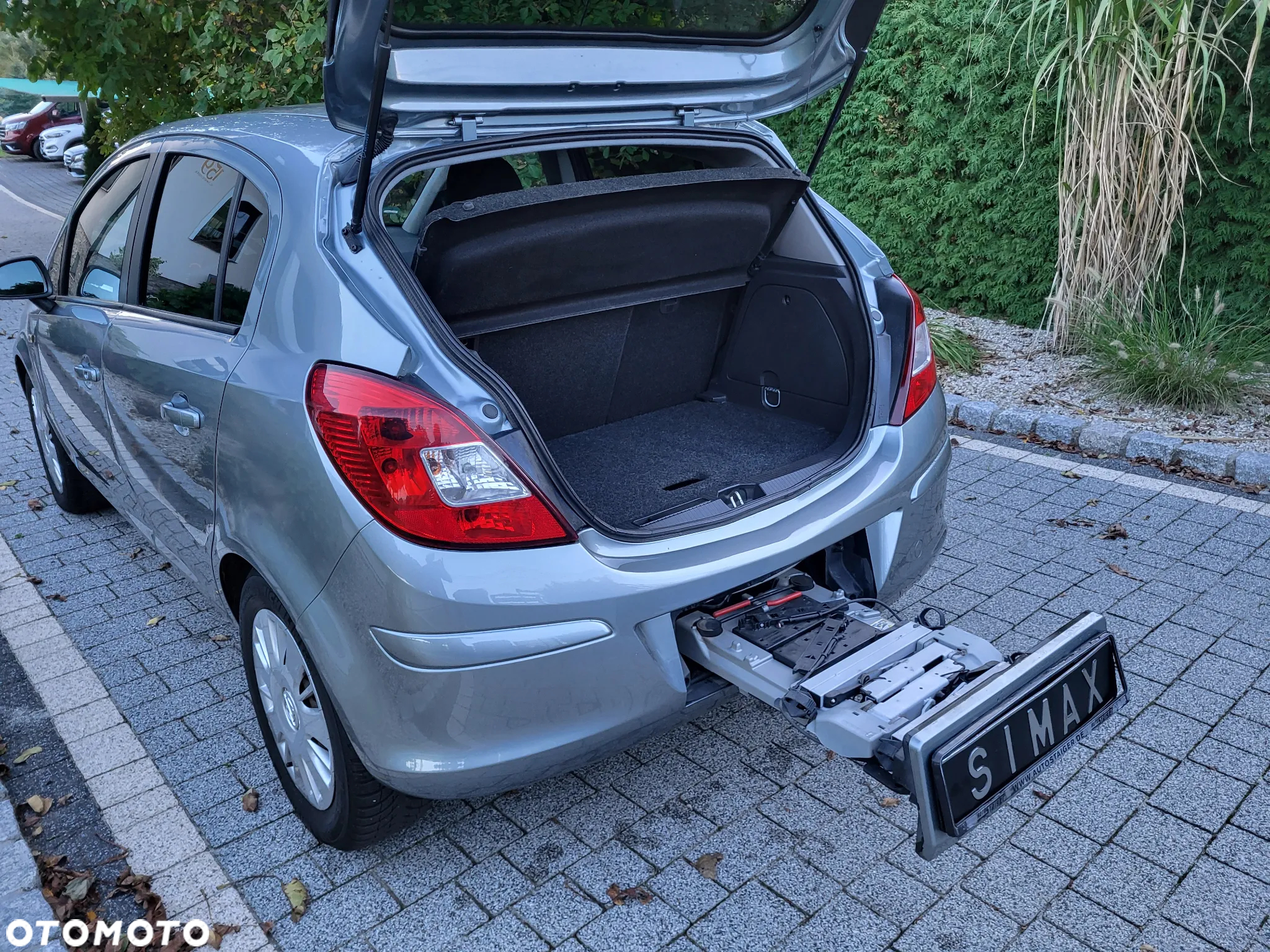 Opel Corsa 1.4 16V Enjoy - 9