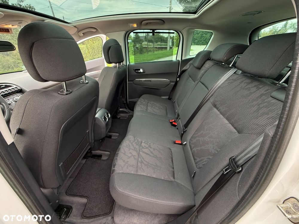 Peugeot 3008 HDi FAP 150 Allure - 8