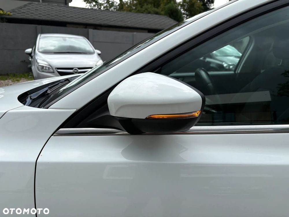 Ford Focus 1.5 EcoBlue Start-Stopp-System COOL&CONNECT - 11