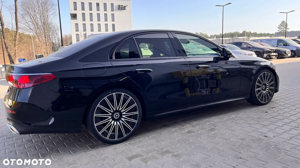 Mercedes-Benz Klasa E 220 d 4-Matic AMG - 4