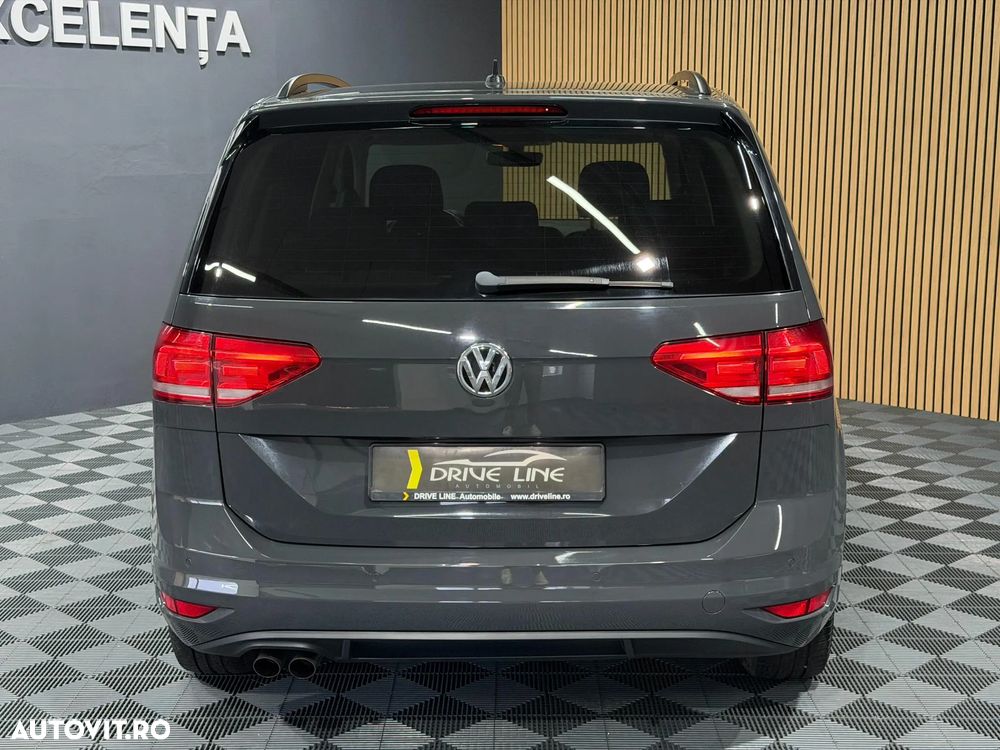 Volkswagen Touran 1.4 TSI DSG Comfortline - 5