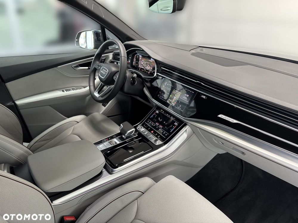 Audi Q7 TFSI e PHEV 290 kW Quattro Tiptr - 14