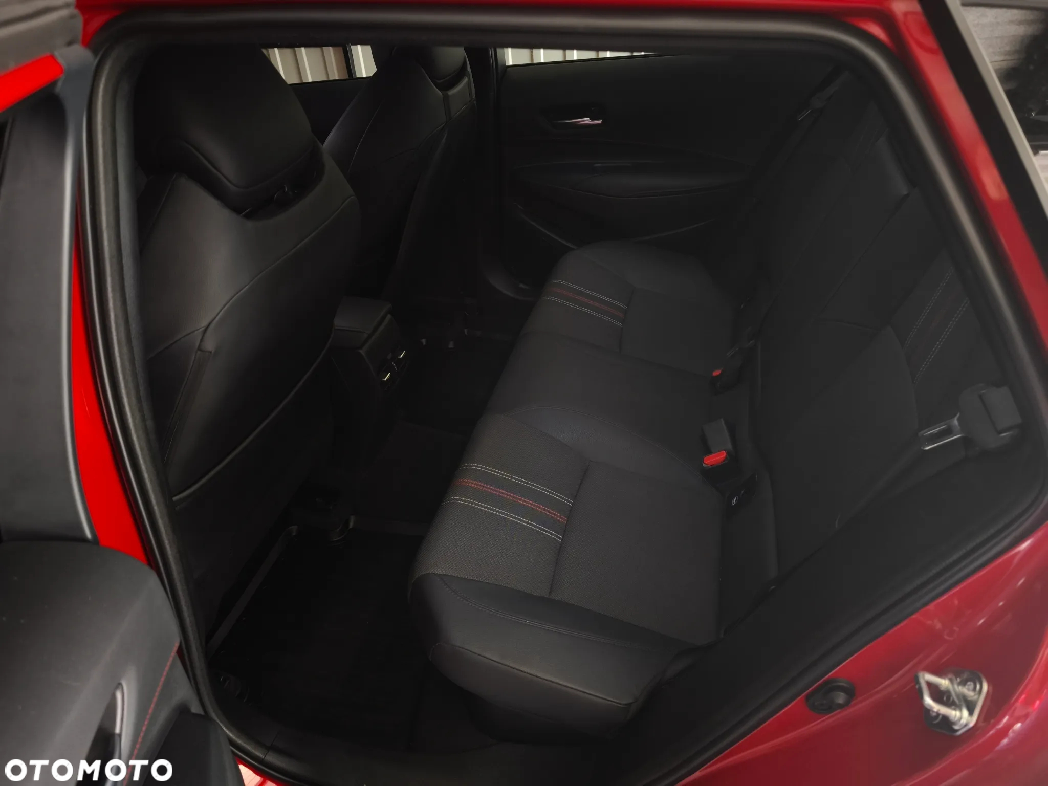Toyota Corolla 1.8 Hybrid GR Sport Dynamic - 7