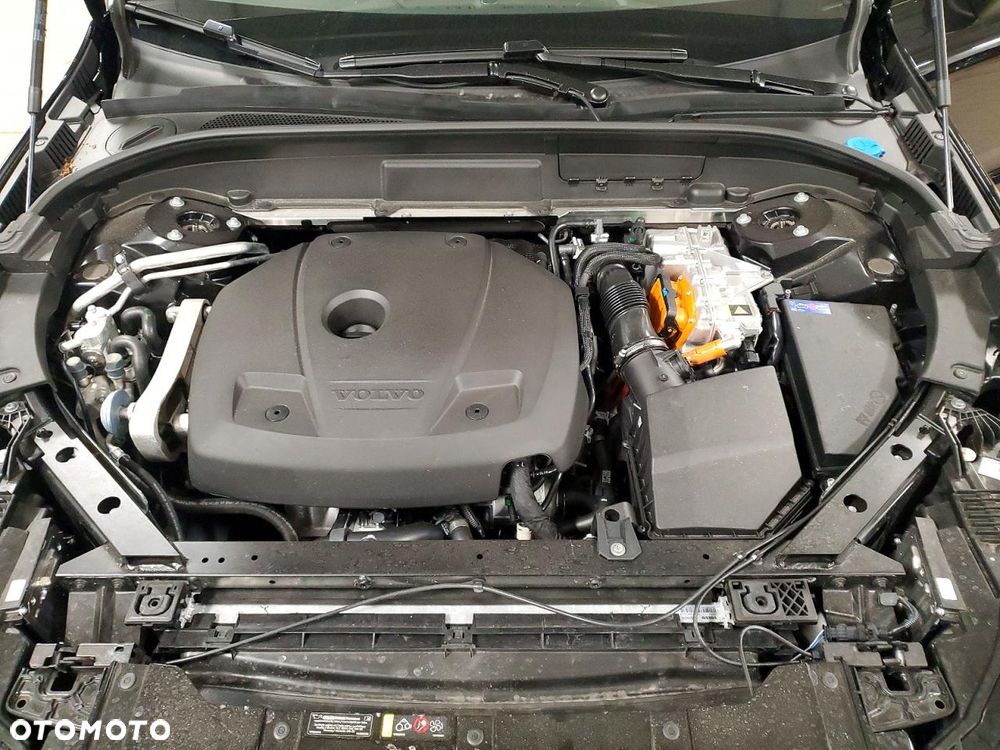 Volvo XC 60 T8 Plug-In Hybrid AWD Ultra Dark - 13