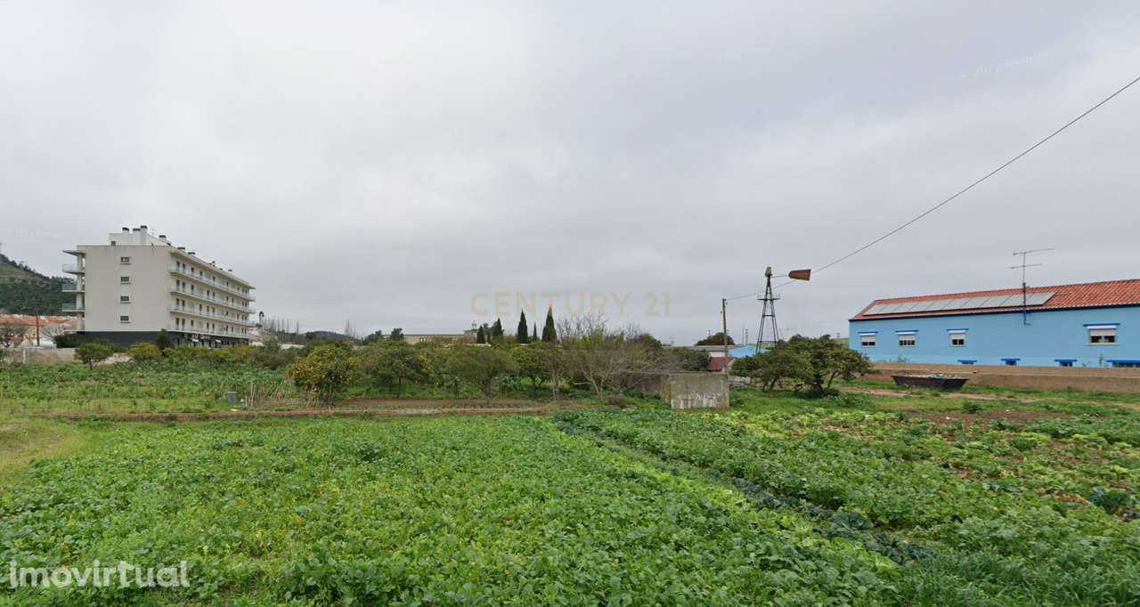 Terrenos com 8040m2 em Vila Franca de Xira com Vista para o Rio - Grande imagem: 3/9