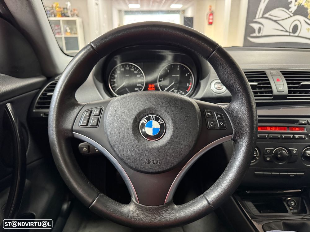 BMW 116 d Sport Line - 21