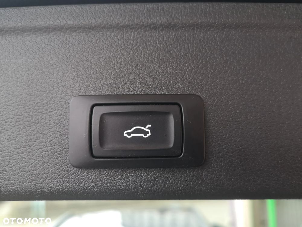 Audi A4 Avant 2.0 TDI design - 38