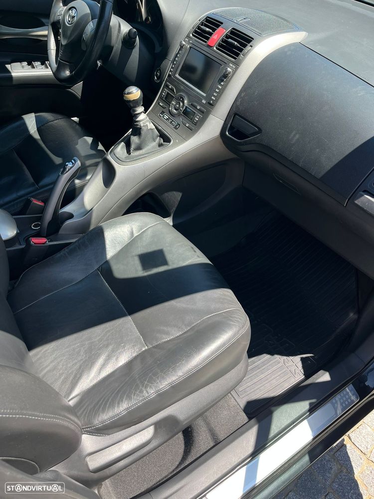 Toyota Auris 2.2 D-CAT Sol+HP - 6