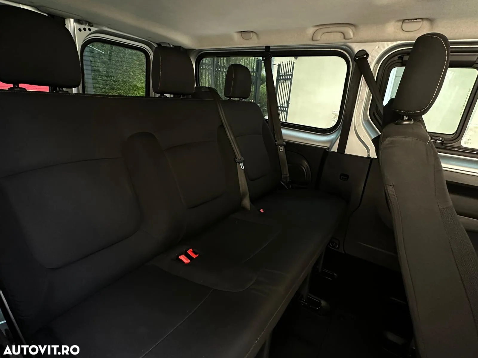 Renault Trafic - 10