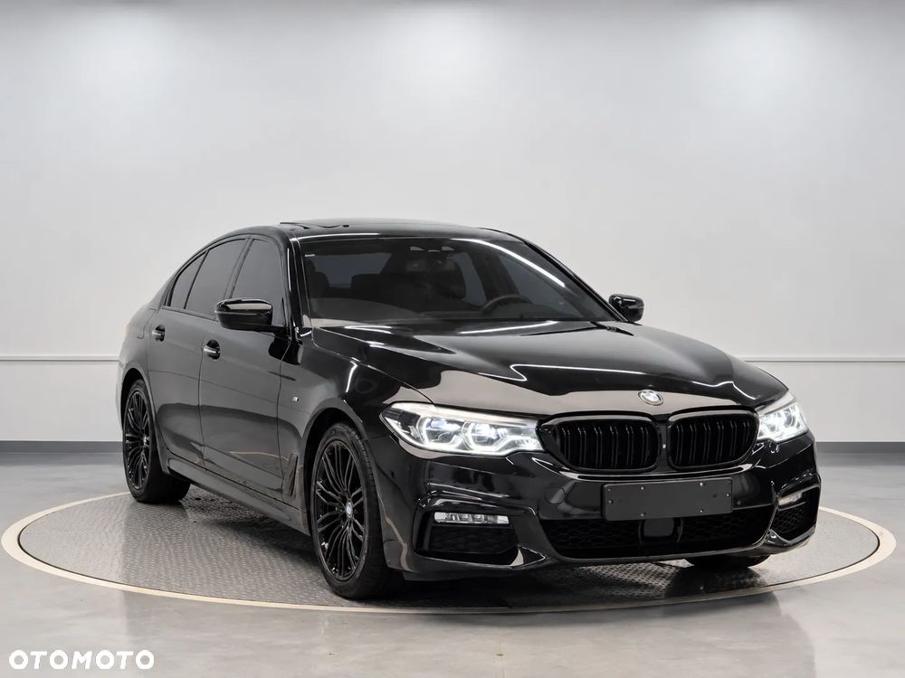 BMW Seria 5 530i M Sport sport - 2