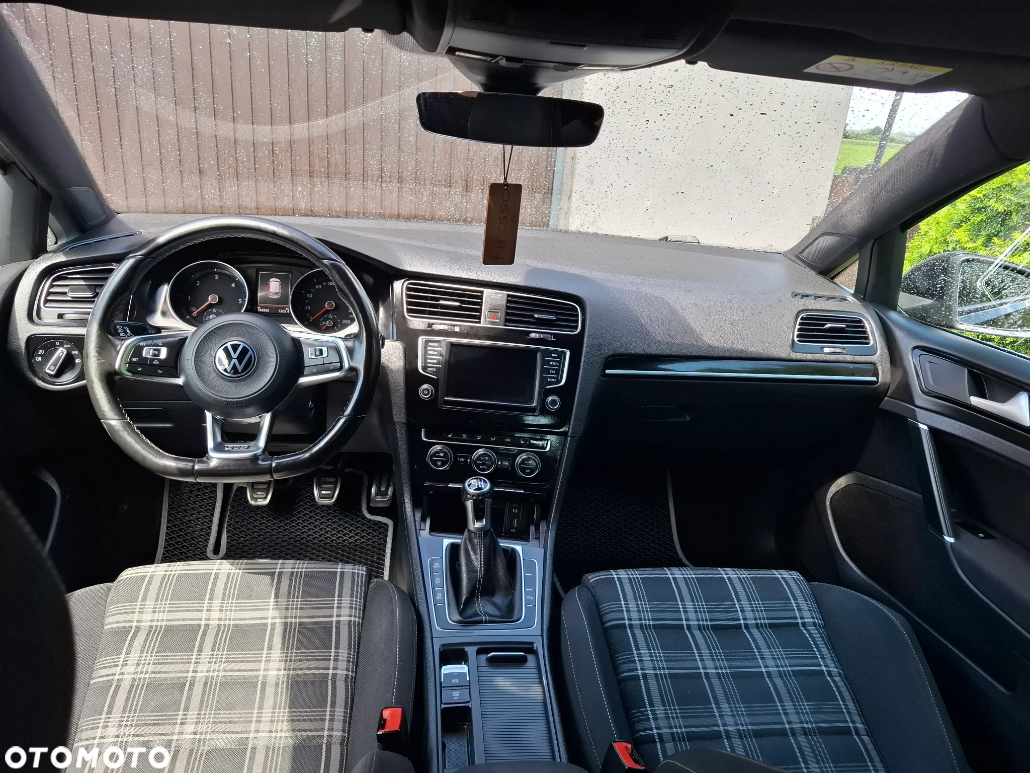 Volkswagen Golf VII 2.0 TDI BMT GTD - 11