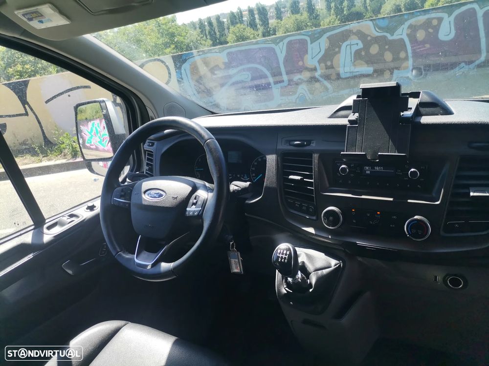 Ford Transit Custom LONGA  L2H1 2.0 TDCI 3L - 4