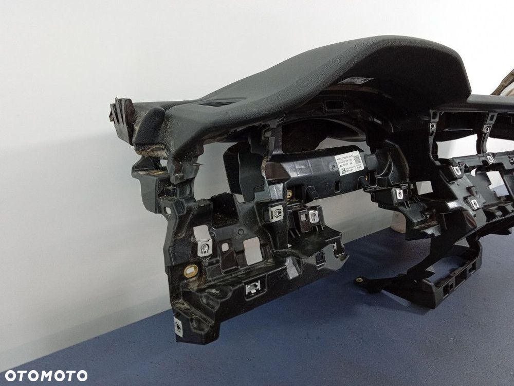 AUDI Q7 II 4M LIFT DESKA KONSOLA EU DO REGENERACJI - 2