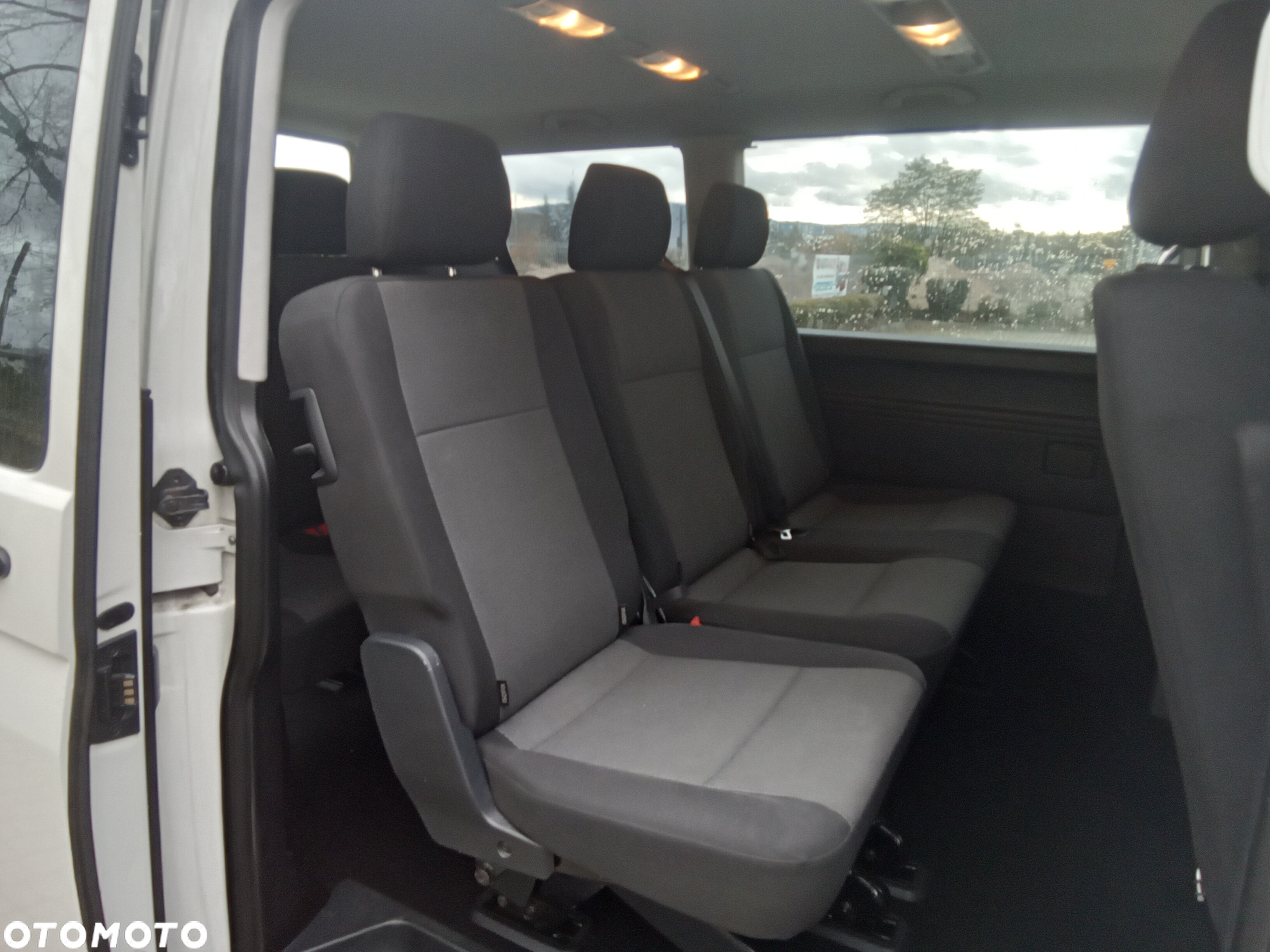 Volkswagen Transporter Caravelle DSG Kurz Trendline - 18