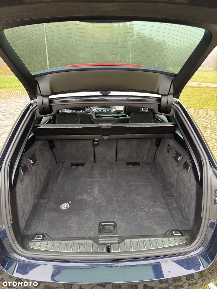 BMW Seria 5 525d xDrive Touring Sport-Aut Modern Line - 35