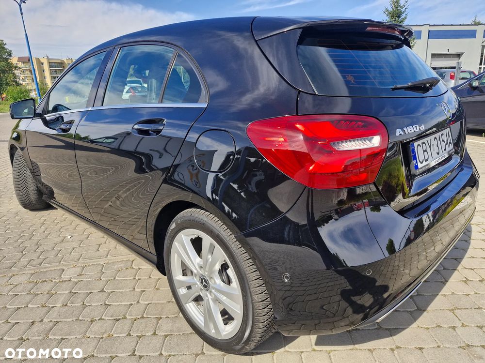 Mercedes-Benz Klasa A 180 d 7G-DCT - 2