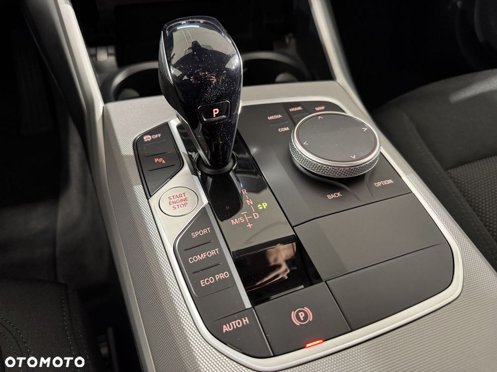 BMW Seria 3 320d xDrive MHEV Sport Line - 22