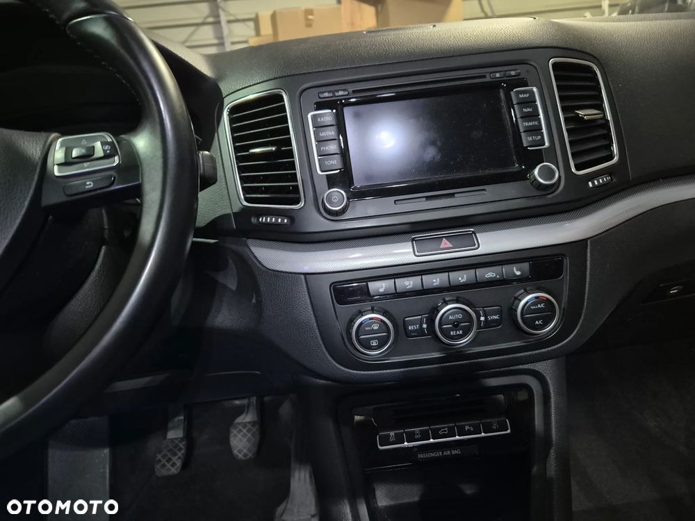 Volkswagen Sharan 2.0 TDI Comfortline - 19