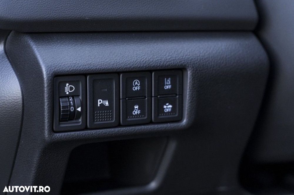 Suzuki S-Cross - 12