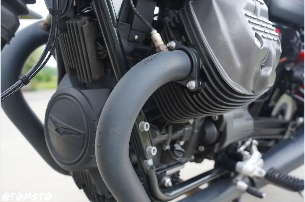 Moto Guzzi V7 - 18