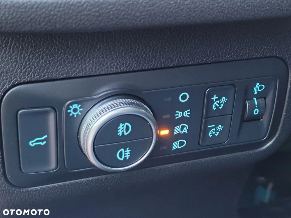 Ford Kuga 1.5 EcoBlue TITANIUM - 18