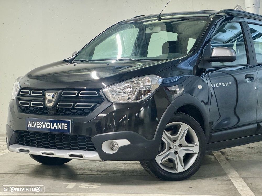 Dacia Lodgy 1.5 Blue dCi Stepway 7L - 45
