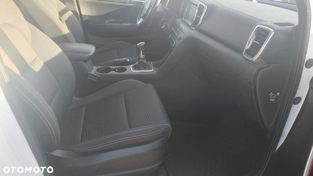 Kia Sportage 1.6 GDI L 2WD - 9