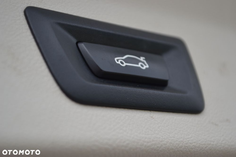 BMW X3 xDrive20i GPF Advantage - 24
