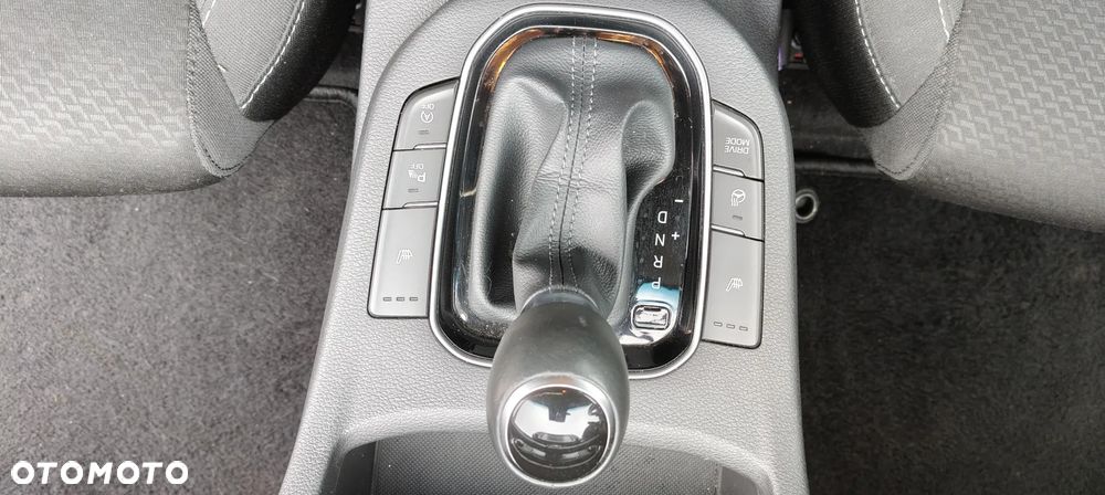 Hyundai i30 1.6 D Style DCT - 18