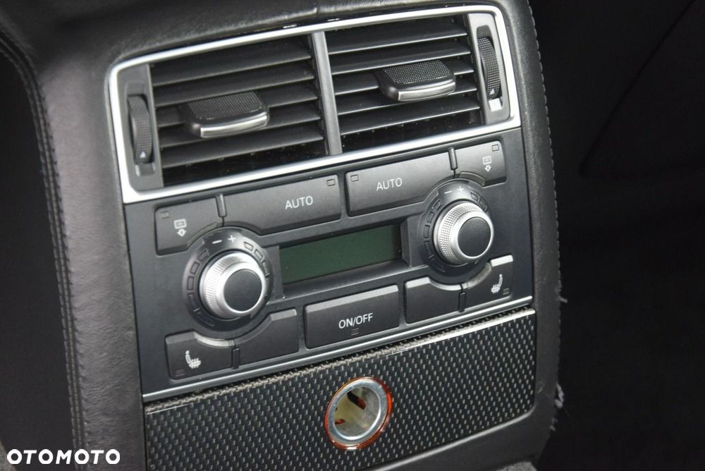Audi S8 - 28