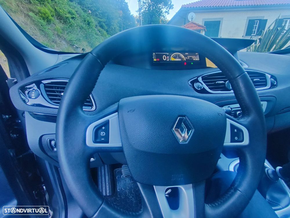 Renault Scénic 1.5 dCi Sport SS - 10