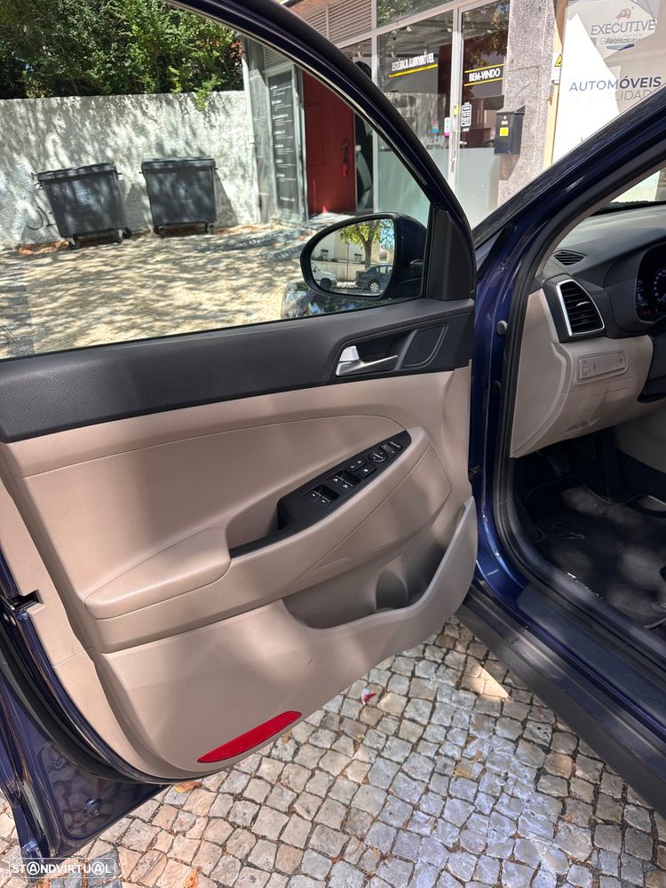 Hyundai Tucson 1.6 CRDi Premium - 12