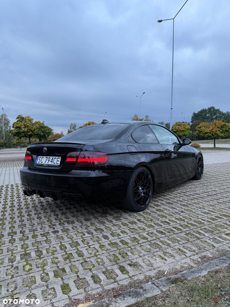 BMW Seria 3 325d Coupe - 6