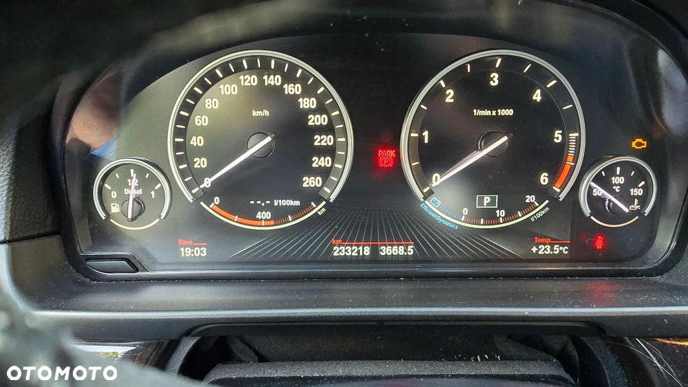 BMW Seria 5 520d - 11