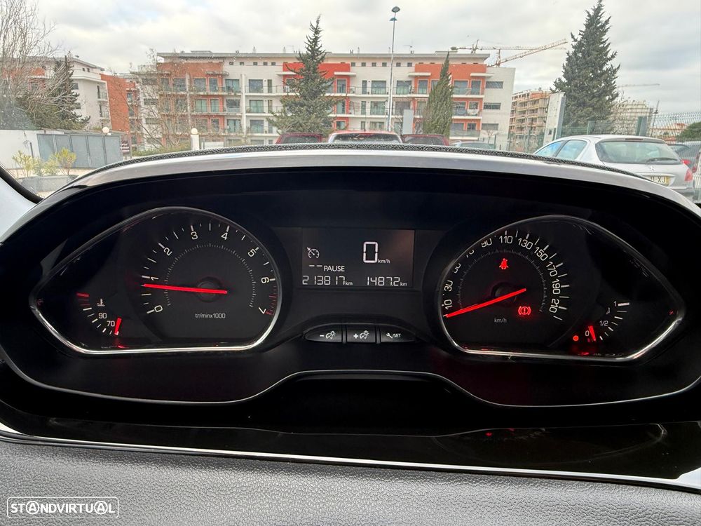 Peugeot 208 1.2 VTi Access - 6