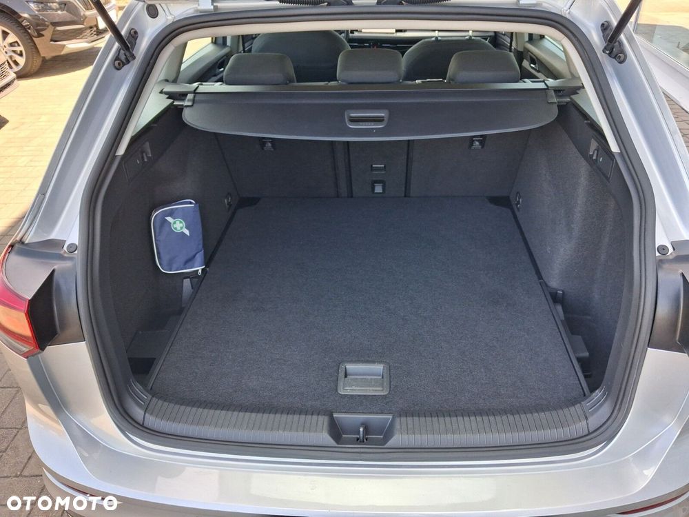 Volkswagen Golf - 28