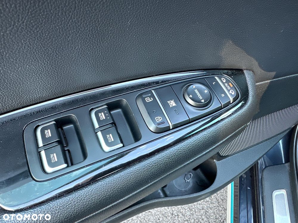 Kia Optima Plug-in Hybrid - 30