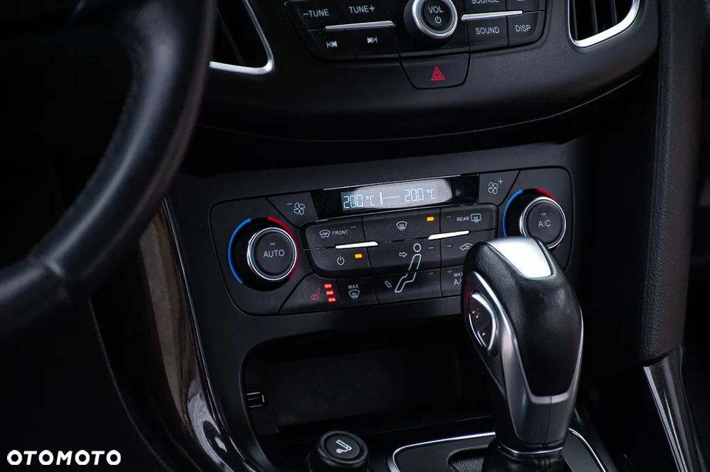 Ford Focus 1.5 EcoBoost Titanium Business - 13