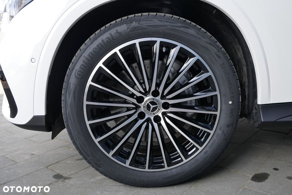 Mercedes-Benz GLC - 25