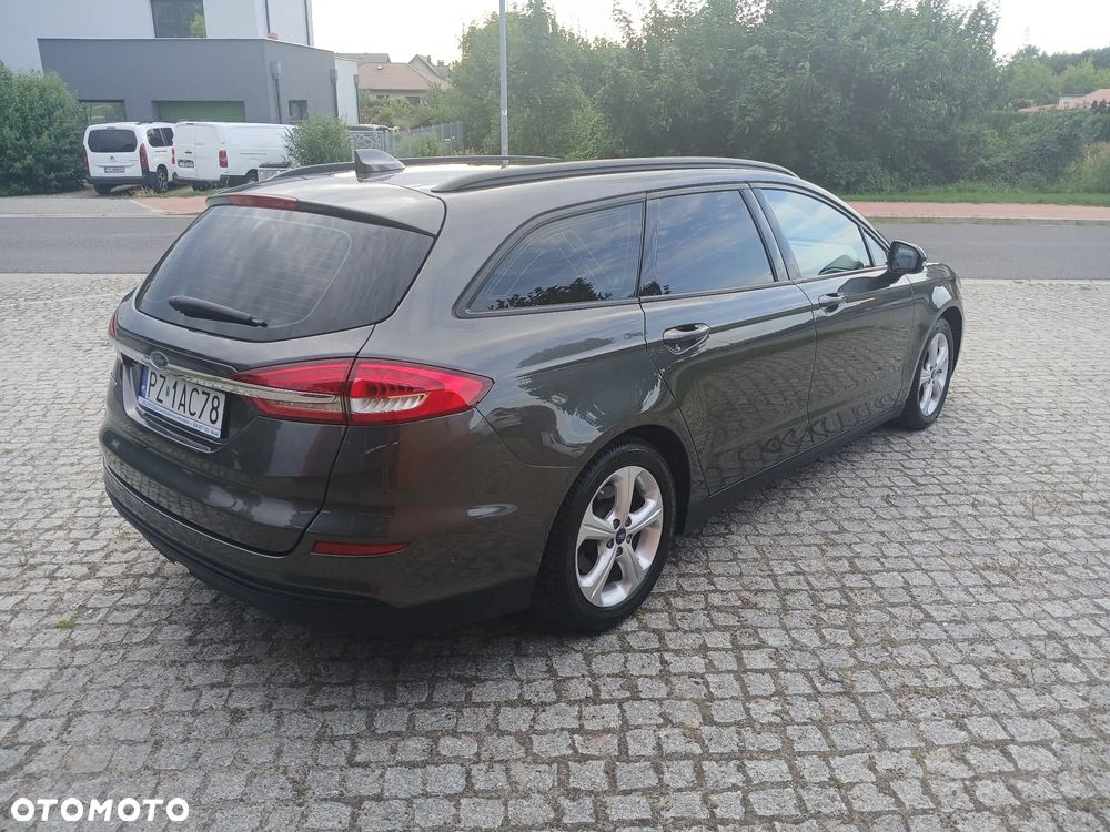 Ford Mondeo - 10