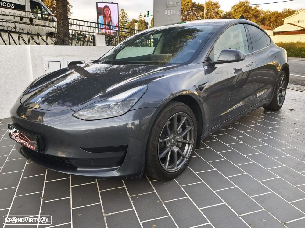 Tesla Model 3 Standard Range Plus RWD - 4