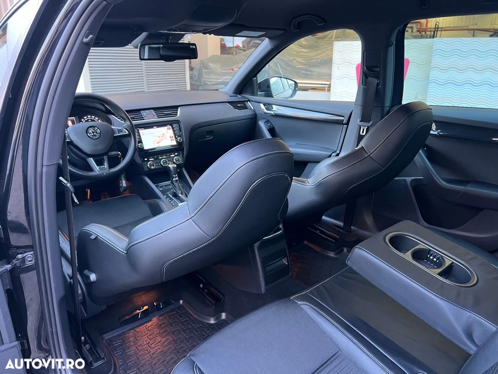 Skoda Octavia 2.0 TDI DSG RS - 17