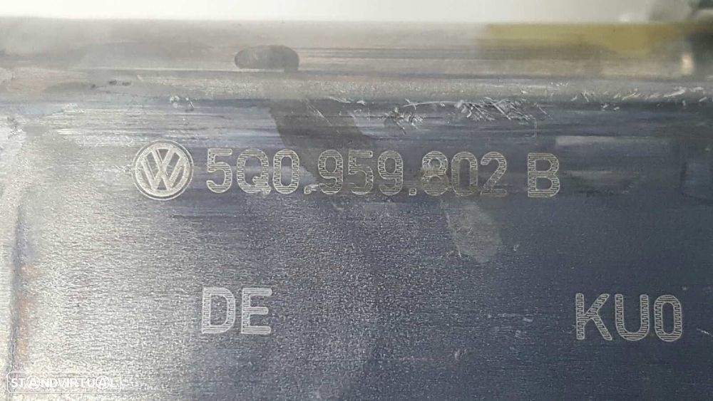 MOTOR ELEVADOR FRENTE DIREITO SEAT LEON (5F1) REFERENCE - 2