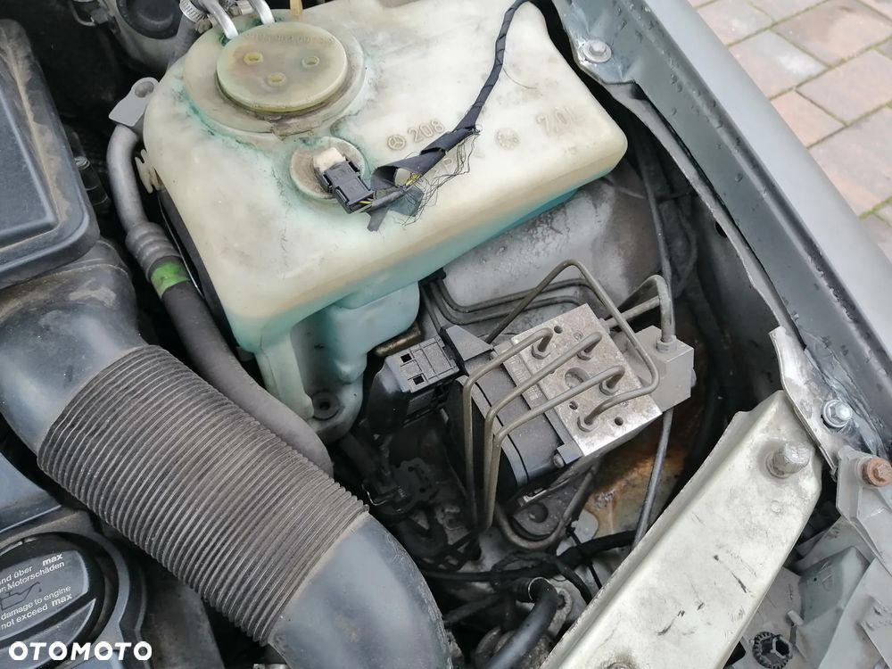 Mercedes-Benz CLK - 33