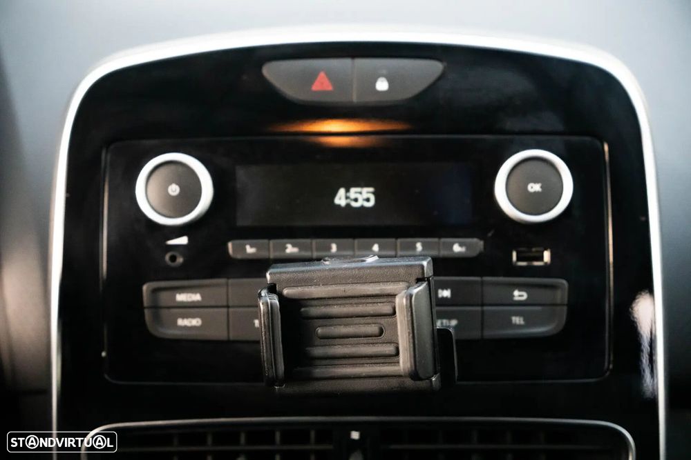 Renault Clio - 10