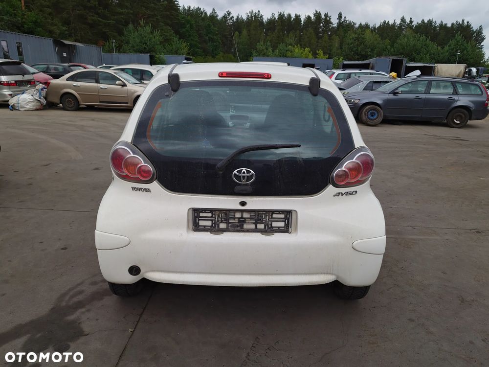 Toyota Aygo 11R 1.0 50 KW NA CZĘŚCI - 3