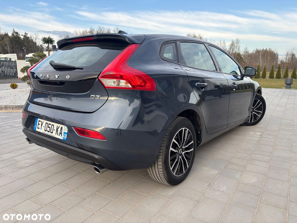 Volvo V40 D3 Geartronic RDesign - 3