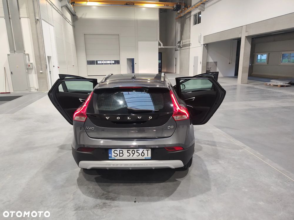 Volvo V40 D2 - 11