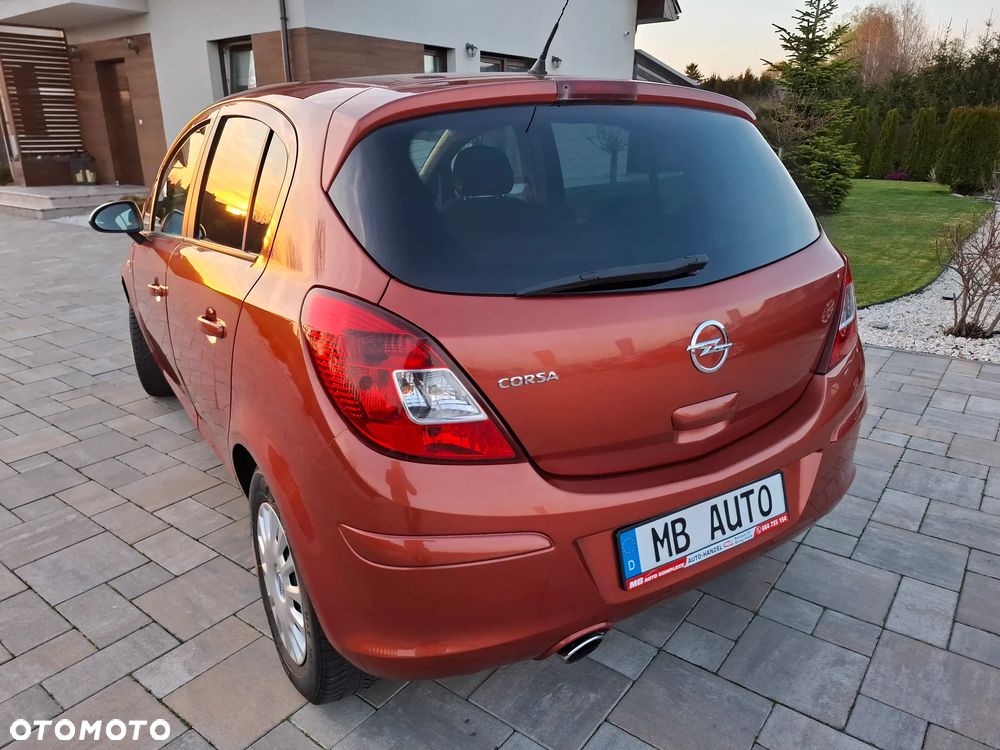 Opel Corsa 1.4 16V Satellite - 16