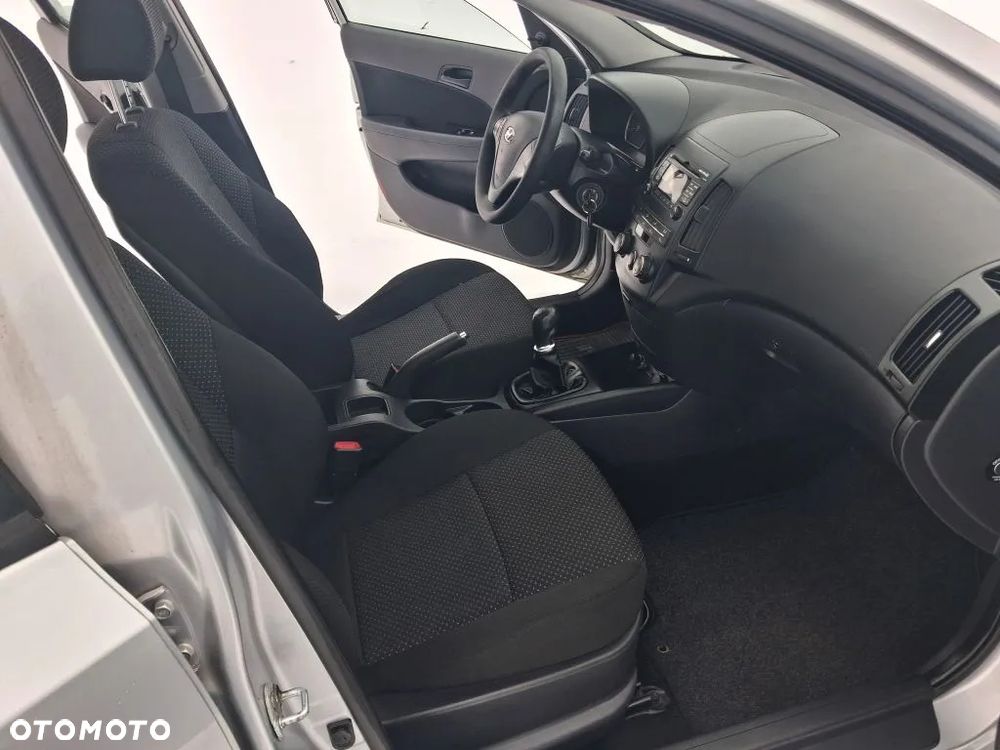 Hyundai i30 1.4 Comfort EU5 - 15